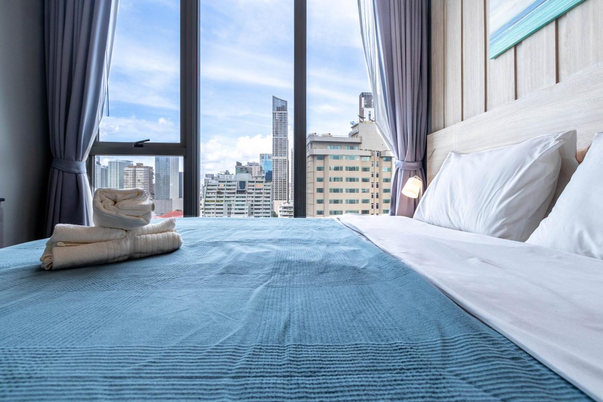 Hyde Sukhumvit 11 Branded Suites Bangkok Ngoại thất bức ảnh