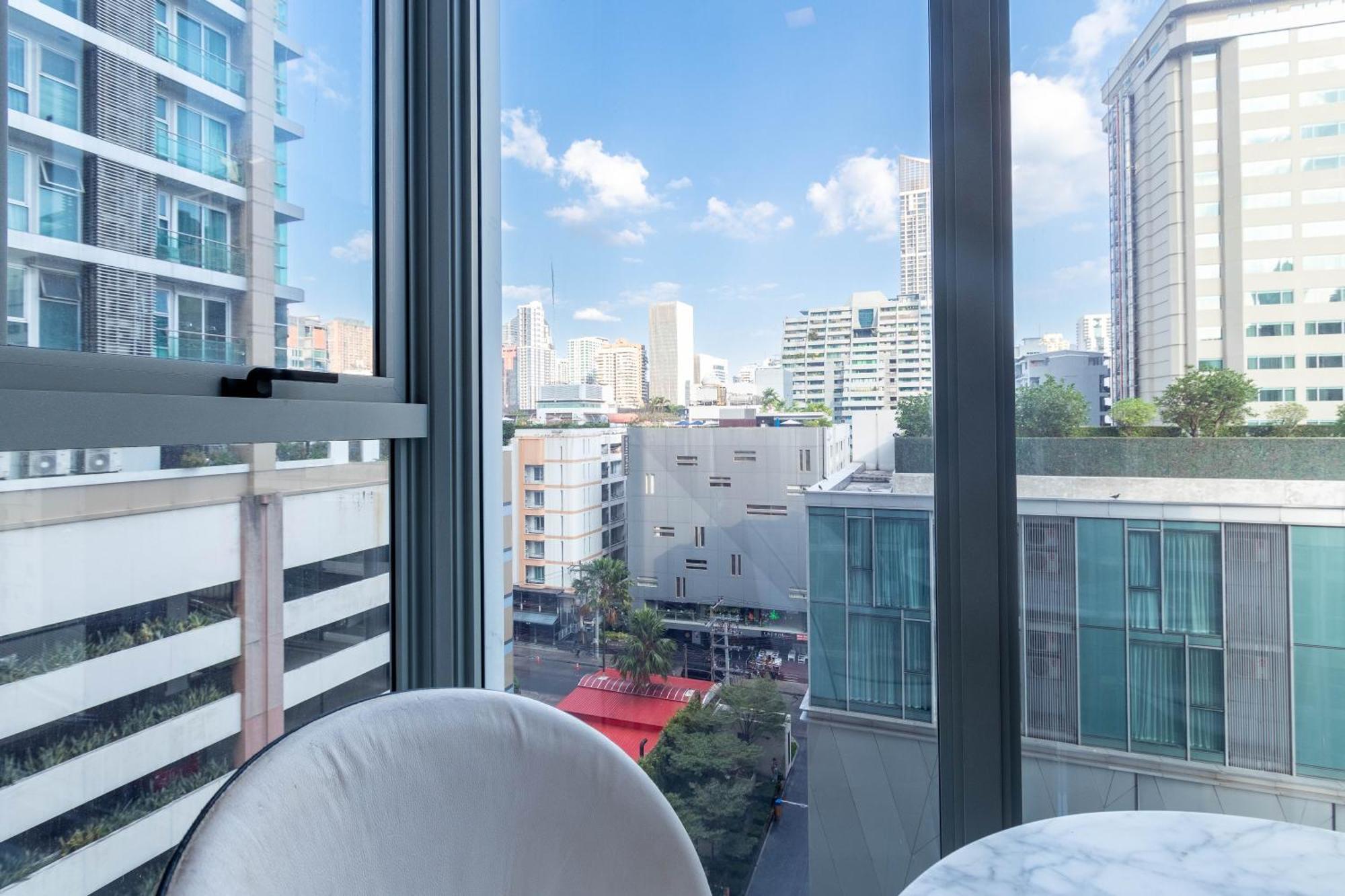 Hyde Sukhumvit 11 Branded Suites Bangkok Ngoại thất bức ảnh
